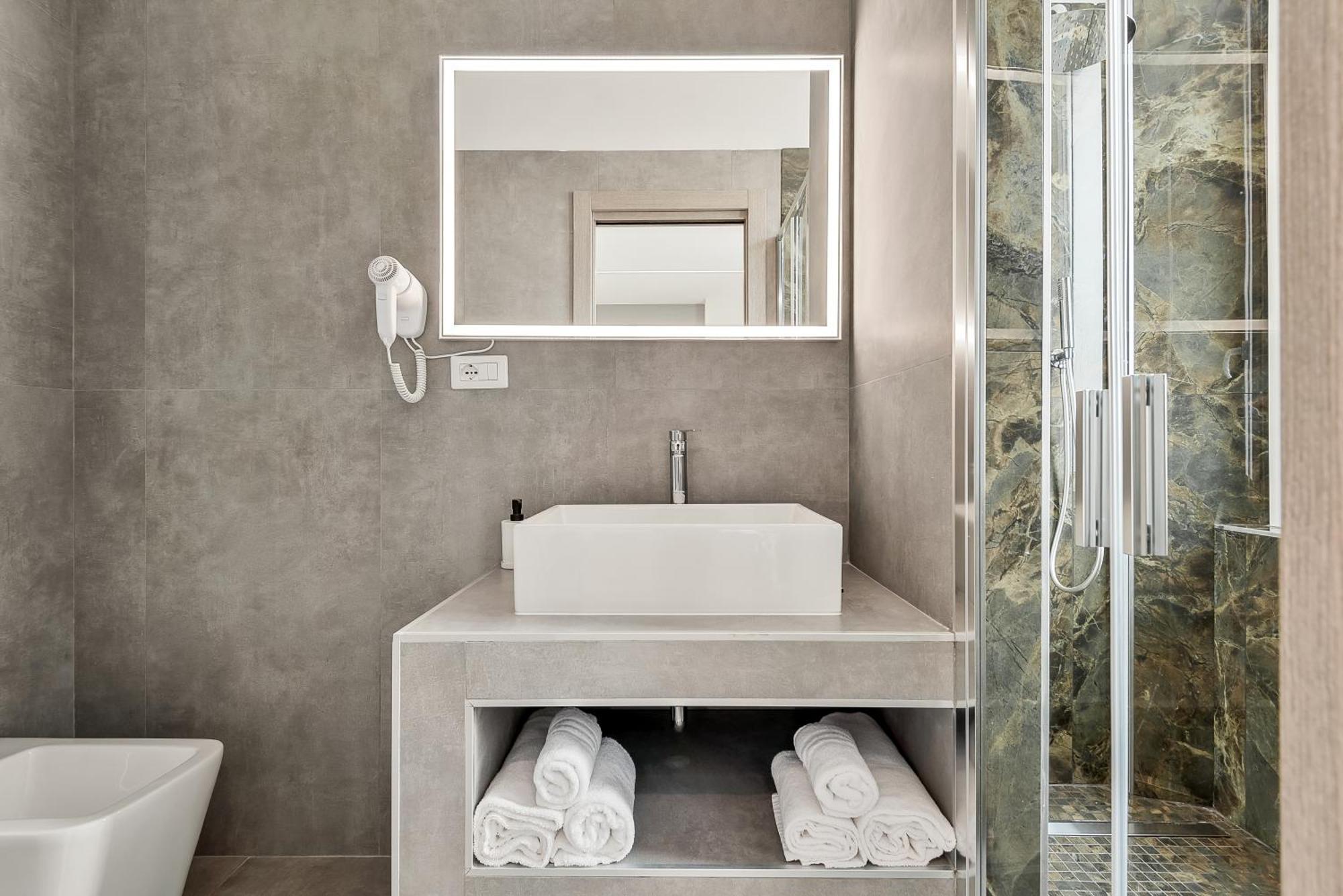 Home 501 Guest House - La Spezia Bagian luar foto