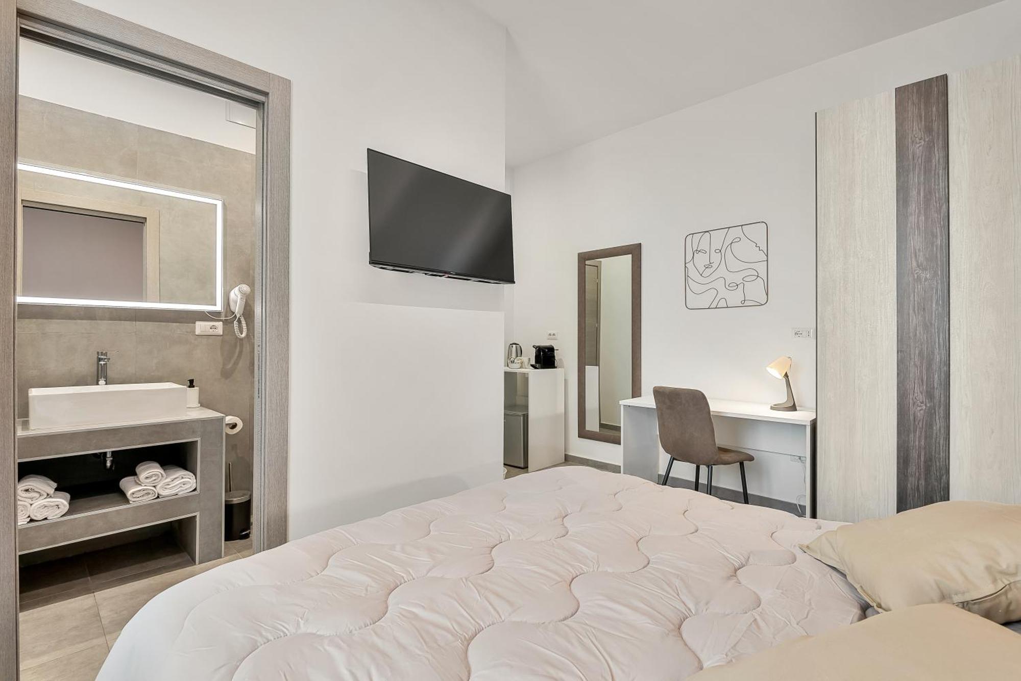 Home 501 Guest House - La Spezia Bagian luar foto