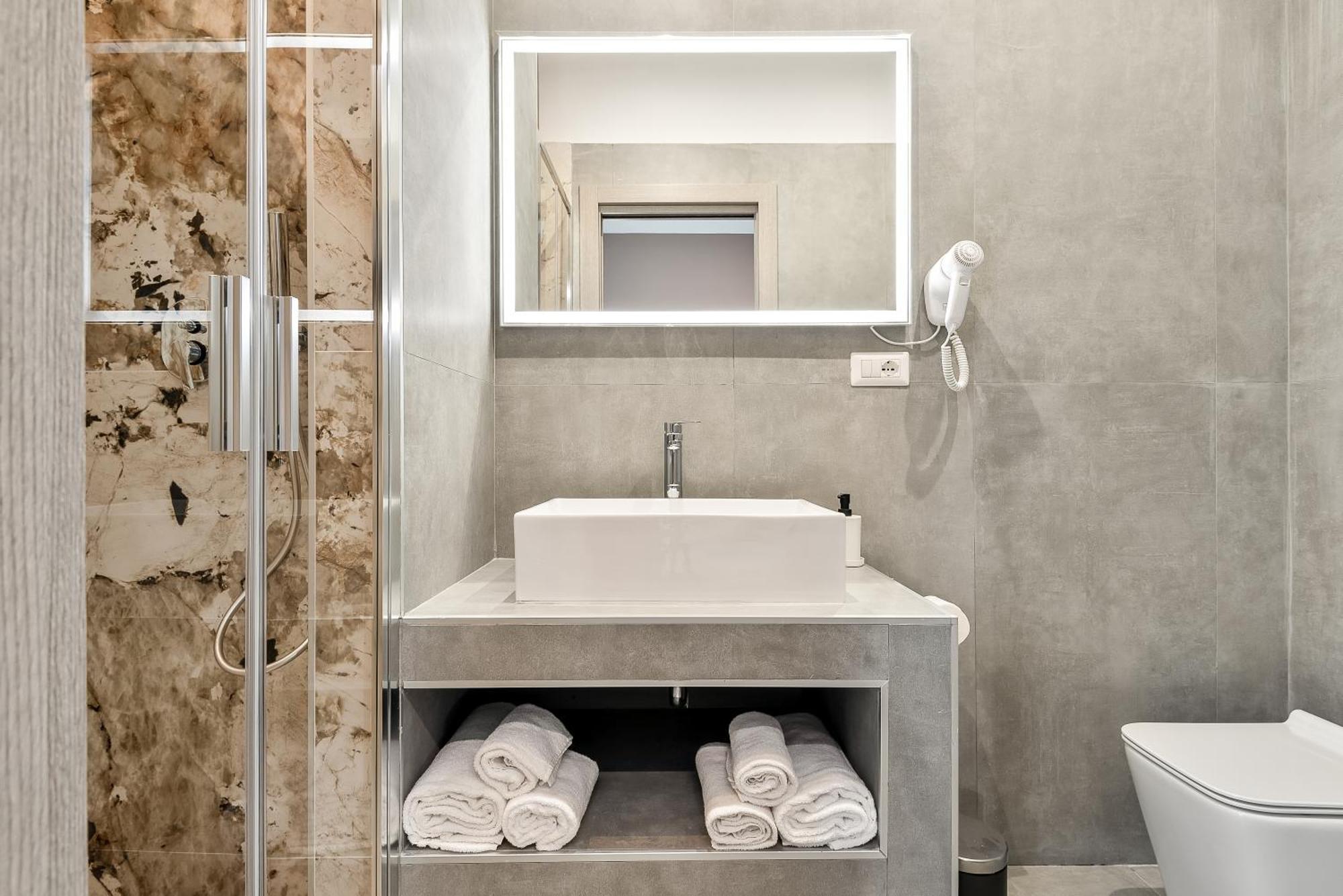 Home 501 Guest House - La Spezia Bagian luar foto